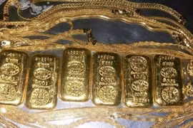 Giấu vàng trong trực tràng cũng không thoát