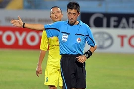 V-League thuê trọng tài ngoại "chữa cháy"
