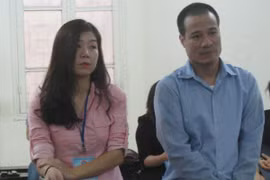 Vợ chồng giám đốc làm giả hợp đồng bán biển quảng cáo