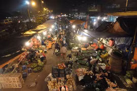 Chợ Long Biên qua góc nhìn của nhiếp ảnh