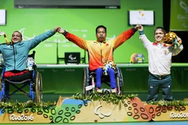 Thủ tướng Chính phủ gửi thư khen Nhà vô địch Paralympic Lê Văn Công