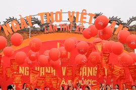 50 câu thơ được thả lên trời trong Ngày thơ Việt Nam