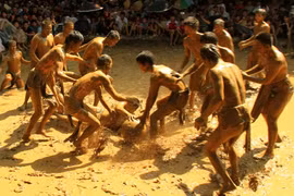 5 lễ hội độc đáo diễn ra sau 14 tháng Giêng