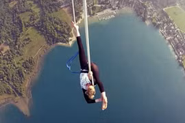 Màn múa xiếc 600m trên không trung 