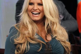 Jessica Simpson "hét toáng lên" vì có con trai