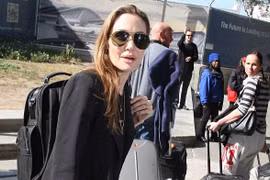 Angelina Jolie: “ Tôi và Brad Pitt chưa làm đám cưới”