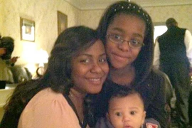 Tự tử vì mẹ sinh em bé