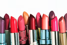 Sao Hollywood liệu có "đẹp không cần son phấn" 