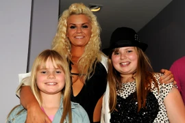 Brian McFadden không muốn con lên truyền hình thực tế cùng vợ cũ