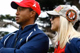 Tình cũ thứ...16 của Tiger Woods khuyên nhủ Lindsey Vonn