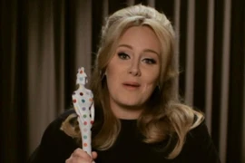 Adele nói ngắn vì sợ... bị ngắt lời 