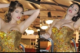 Ngắm nhìn thân hình đồng hồ cát nóng bỏng của Kelly Brook