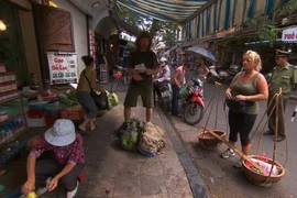 Cựu binh Mỹ phản ứng CBS lấy "hình ảnh bại trận tại Hà Nội" làm trò chơi