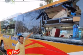 Ném đá xe ô tô – Hành vi cần được xử lý nghiêm