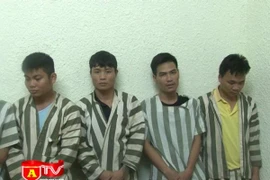 Triệt xóa ổ cờ bạc tại khu nhà trọ