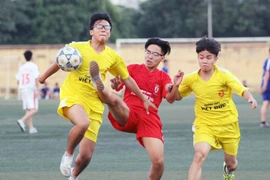 Kết quả, hình ảnh thi đấu ngày 11-11 giải bóng đá học sinh THPT Hà Nội 2015