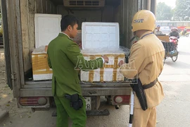 Công nhân "được ăn" nội tạng động vật đã thối của Trung Quốc