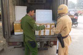 Công nhân "được ăn" nội tạng động vật đã thối của Trung Quốc