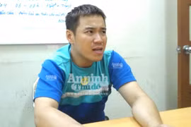 Giết vợ xong ngồi canh xác chờ công an đến… cứu