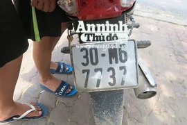 Học sinh vác đao đi “chiến”, giữa đường gặp 141