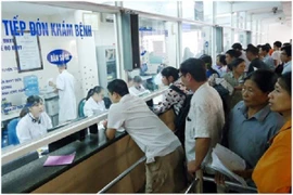 Các bệnh viện không được đồng loạt tăng viện phí