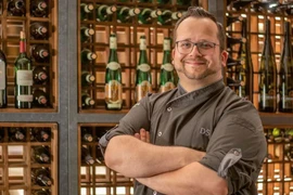 Đầu bếp nổi tiếng phục vụ ĐT Anh phải ký cam kết bí mật