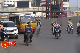 Xe bus "nhái" lấn át xe bus thật, gây mất TTATGT