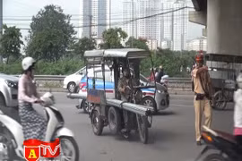 Tiềm ẩn nguy cơ tai nạn giao thông từ những chiếc xe chở hàng cồng 