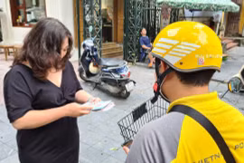 Từ 1-7, cấp hộ chiếu phổ thông mẫu mới cho công dân Việt Nam