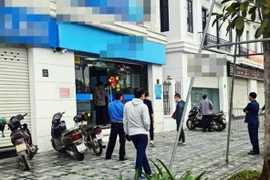 Truy bắt 2 đối tượng cướp tiền tại ngân hàng 