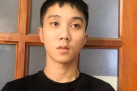 Cặp đôi ngụy trang ma túy trong ổ bánh mỳ 