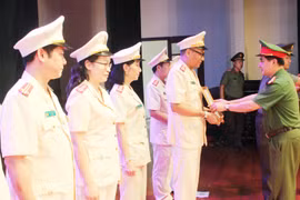 Càng vinh quang, tự hào, càng thấy trách nhiệm hơn với công việc