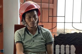 Nghi án người đàn ông tâm thần xông vào nhà hàng xóm đâm chém loạn xạ, 1 người tử vong