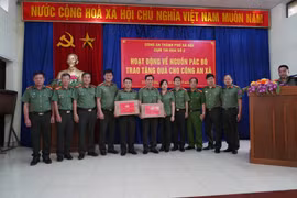 Noi gương Bác, xứng đáng là người chiến sỹ công an cách mạng