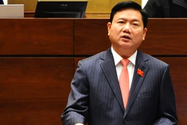 Làm đường đắt đỏ vì giải phóng mặt bằng