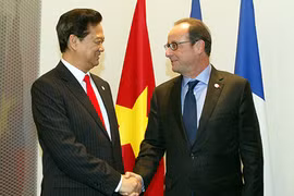 Á-Âu cần phối hợp hành động