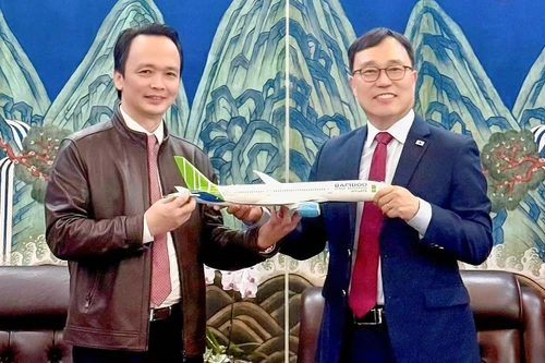 Ông Trịnh Văn Quyết gặp gỡ Đại sứ Hàn Quốc