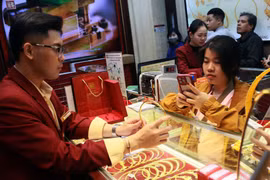 Kiến nghị cho phép doanh nghiệp vay vàng trong dân, nhập khẩu vàng nguyên liệu theo nhu cầu
