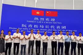 Đoàn đại biểu Công an Hà Nội thăm, làm việc tại Học viện Cảnh sát Bắc Kinh
