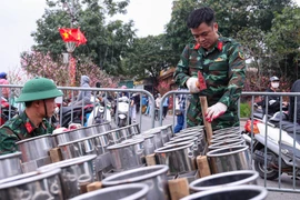 Ảnh: Trận địa pháo hoa đã sẵn sàng cho đêm giao thừa Tết Bính Ngọ ở Hà Nội