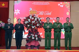 Tôn vinh "những đóa hồng thép": Đoàn Cảnh sát đặc nhiệm số 1 tổ chức gặp mặt kỷ niệm ngày 8/3