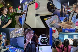 Người dân hào hứng trải nghiệm "Cảnh sát AI" và Kiosk thông minh của Công an Hà Nội tại Hồ Gươm