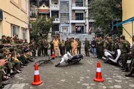 Xung kích giải quyết "điểm nghẽn" ùn tắc giao thông từ lực lượng bảo vệ an ninh, trật tự ở cơ sở