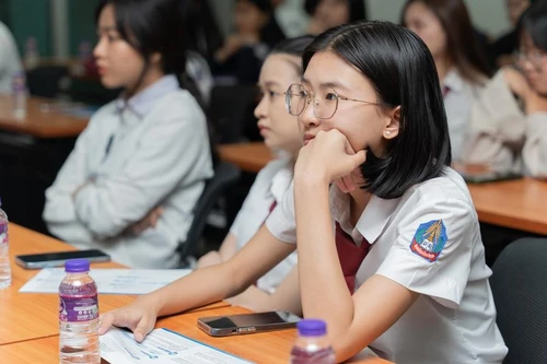 Lào giảm số ngày học còn 3 ngày/tuần do giá nhiên liệu tăng cao