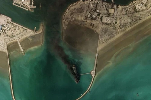 Mỹ sẽ điều hải quân hộ tống tàu chở dầu qua Eo biển Hormuz