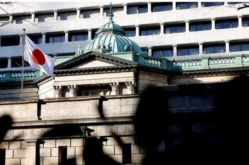 Nhật Bản đối mặt với nguy cơ suy thoái kinh tế do giá dầu cao