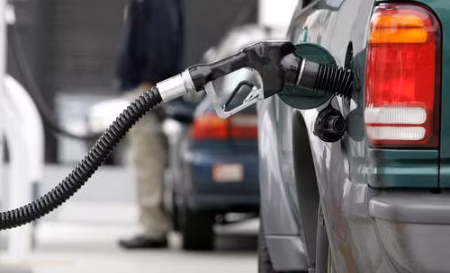 Giá dầu tăng vọt lên cao nhất kể từ năm 2022