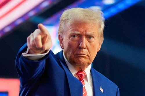 Tổng thống Mỹ ra tối hậu thư buộc Iran mở lại eo biển Hormuz