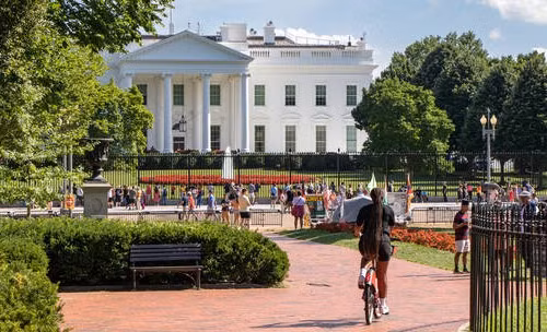 Nhà Trắng cảnh báo về các khoản đặt cược liên quan đến chiến tranh Iran