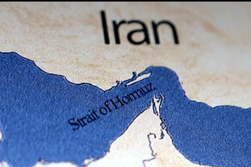 Iran cho phép các tàu chở dầu mang cờ Ấn Độ đi qua eo biển Hormuz